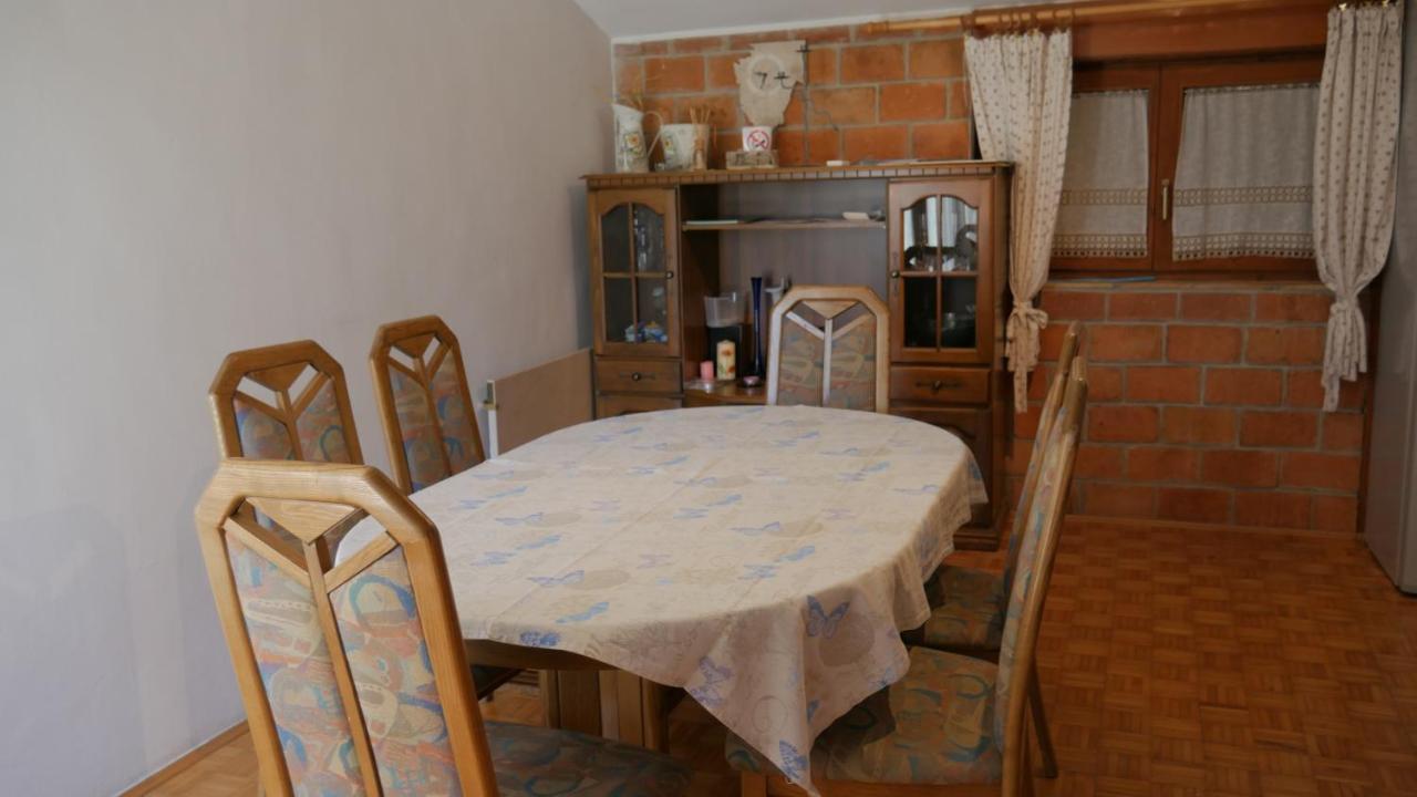 Apartment Kornarija Buje Bagian luar foto