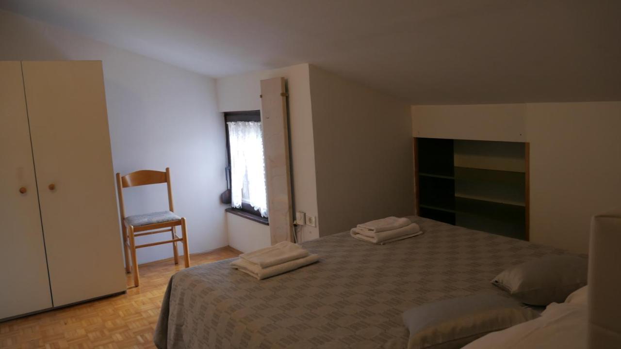Apartment Kornarija Buje Bagian luar foto